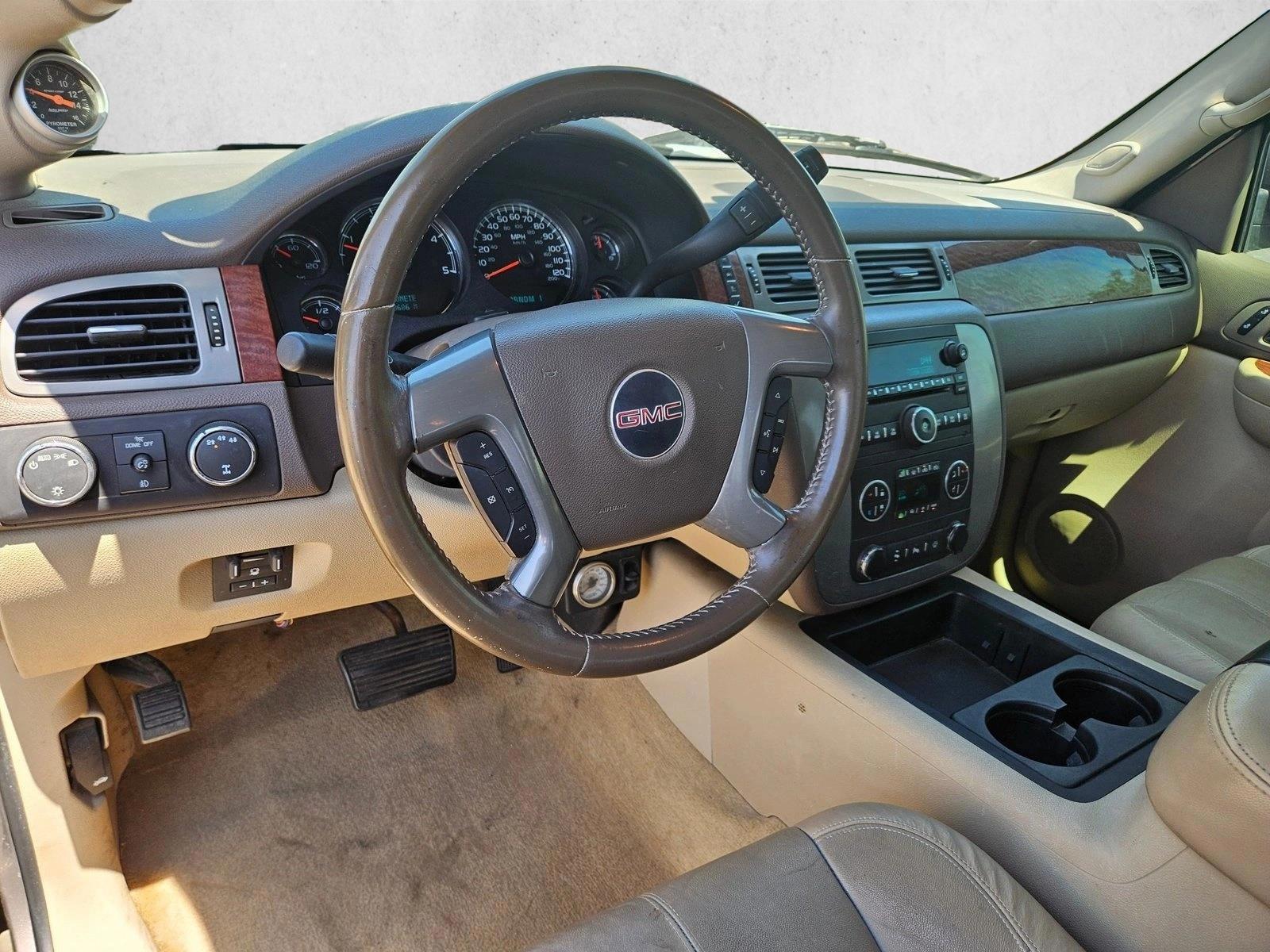 Thumbnail: 2008 GMC Sierra 2500 - 3