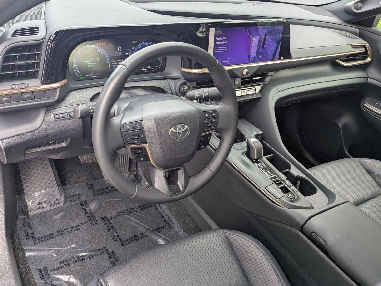 Thumbnail: 2023 Toyota Crown - 3