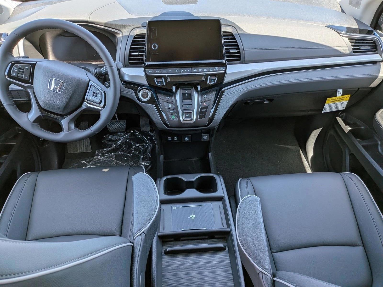 Thumbnail: 2026 Honda Odyssey - 3