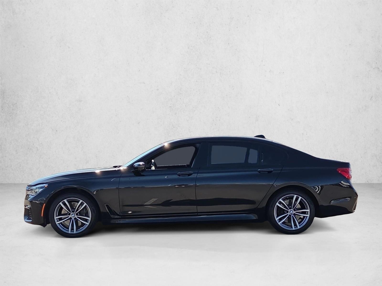 Thumbnail: 2016 BMW 7 Series - 2