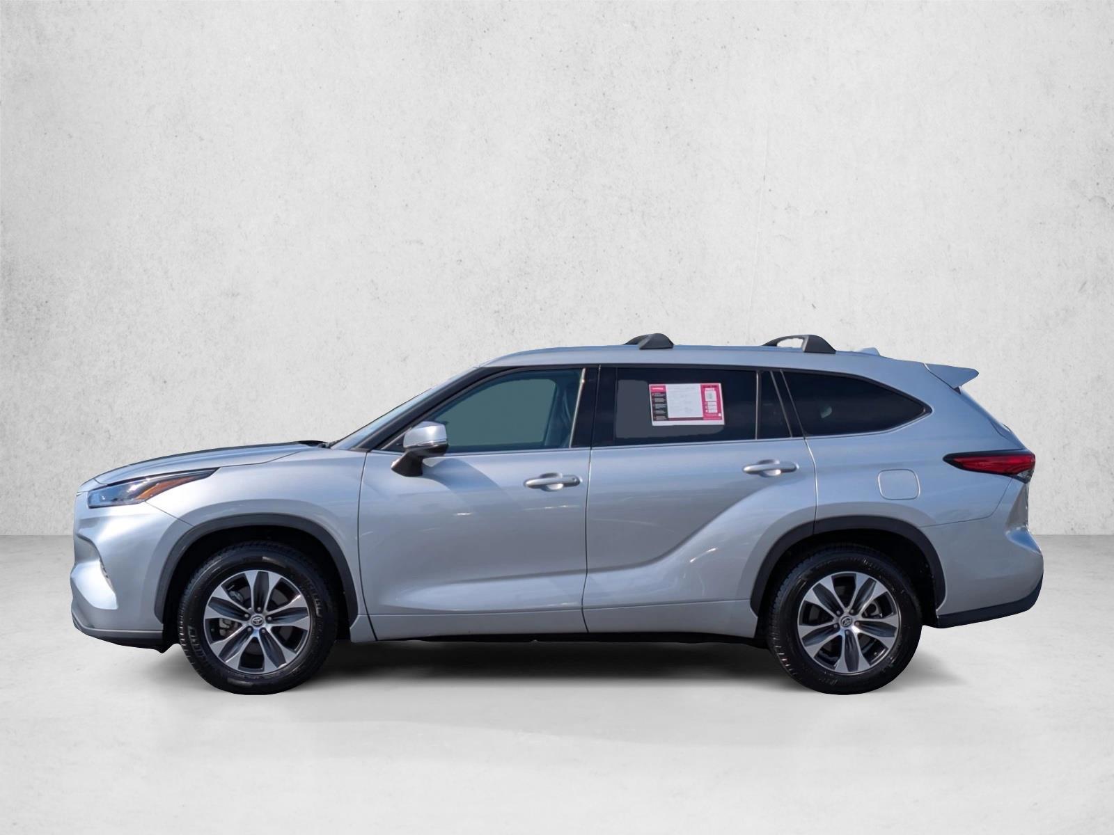 Thumbnail: 2021 Toyota Highlander - 2