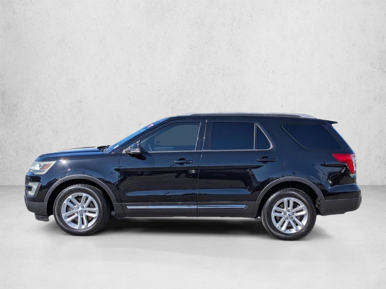 Thumbnail: 2017 Ford Explorer - 2