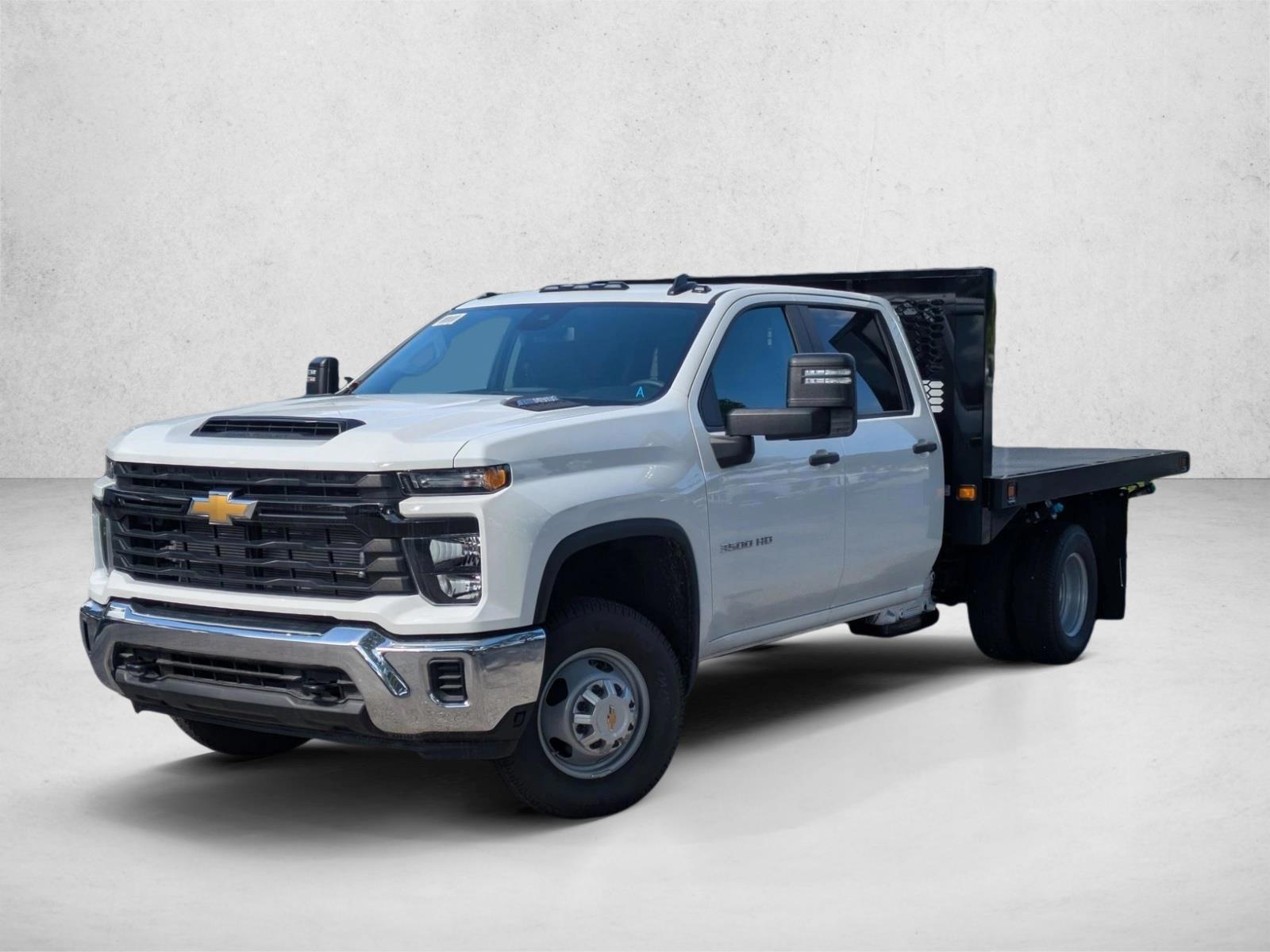 Thumbnail: 2026 Chevrolet Silverado 3500 - 1