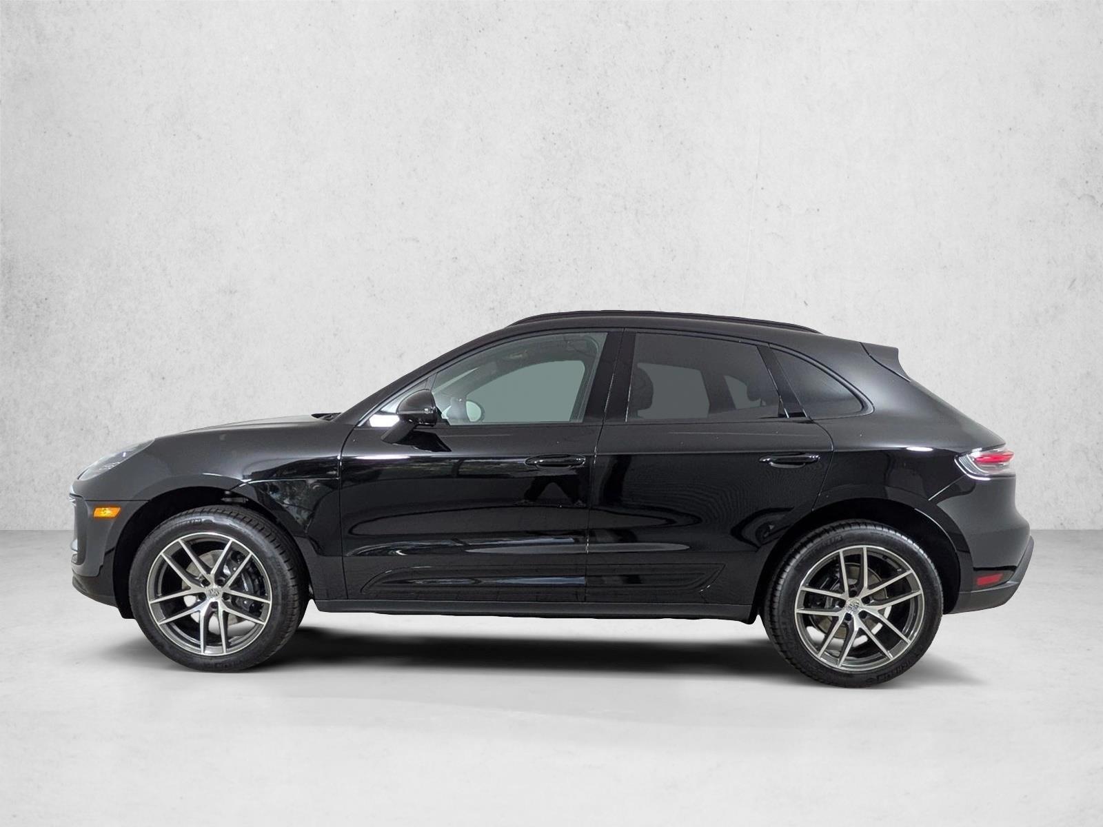 Thumbnail: 2026 Porsche Macan - 2