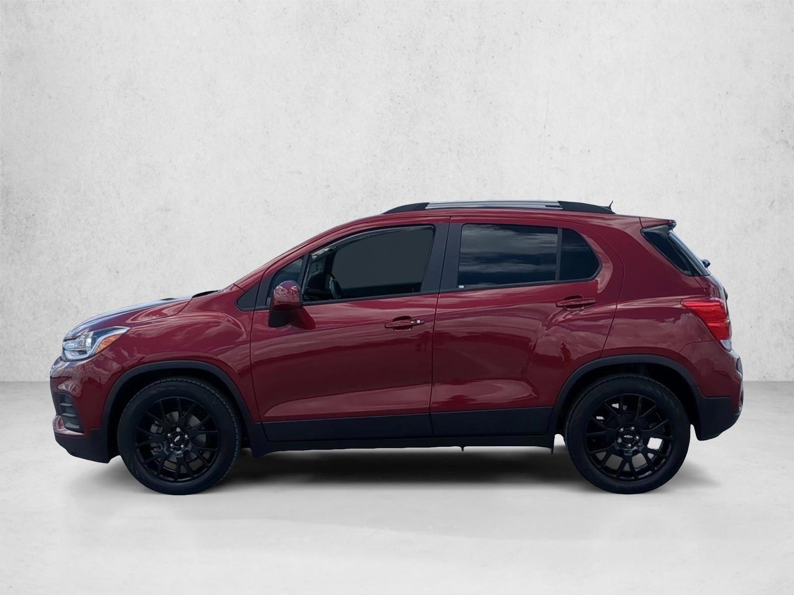Thumbnail: 2022 Chevrolet Trax - 2
