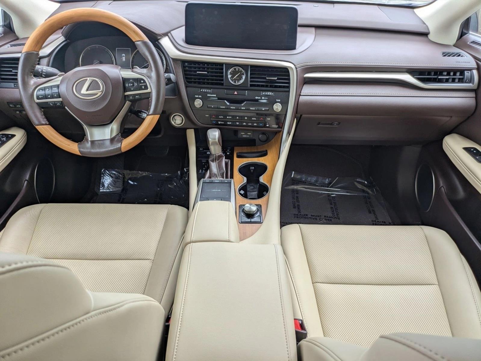 Thumbnail: 2020 Lexus RX - 3