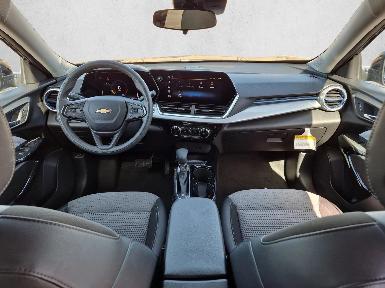 Thumbnail: 2025 Chevrolet Trax - 3