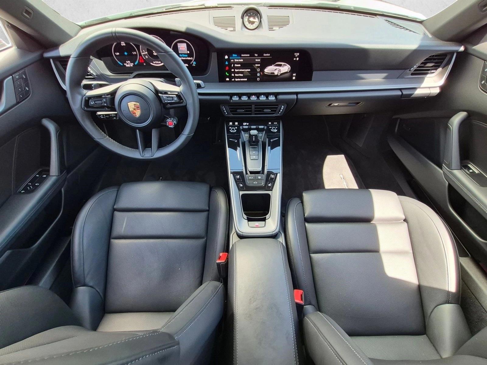 Thumbnail: 2025 Porsche 911 - 5