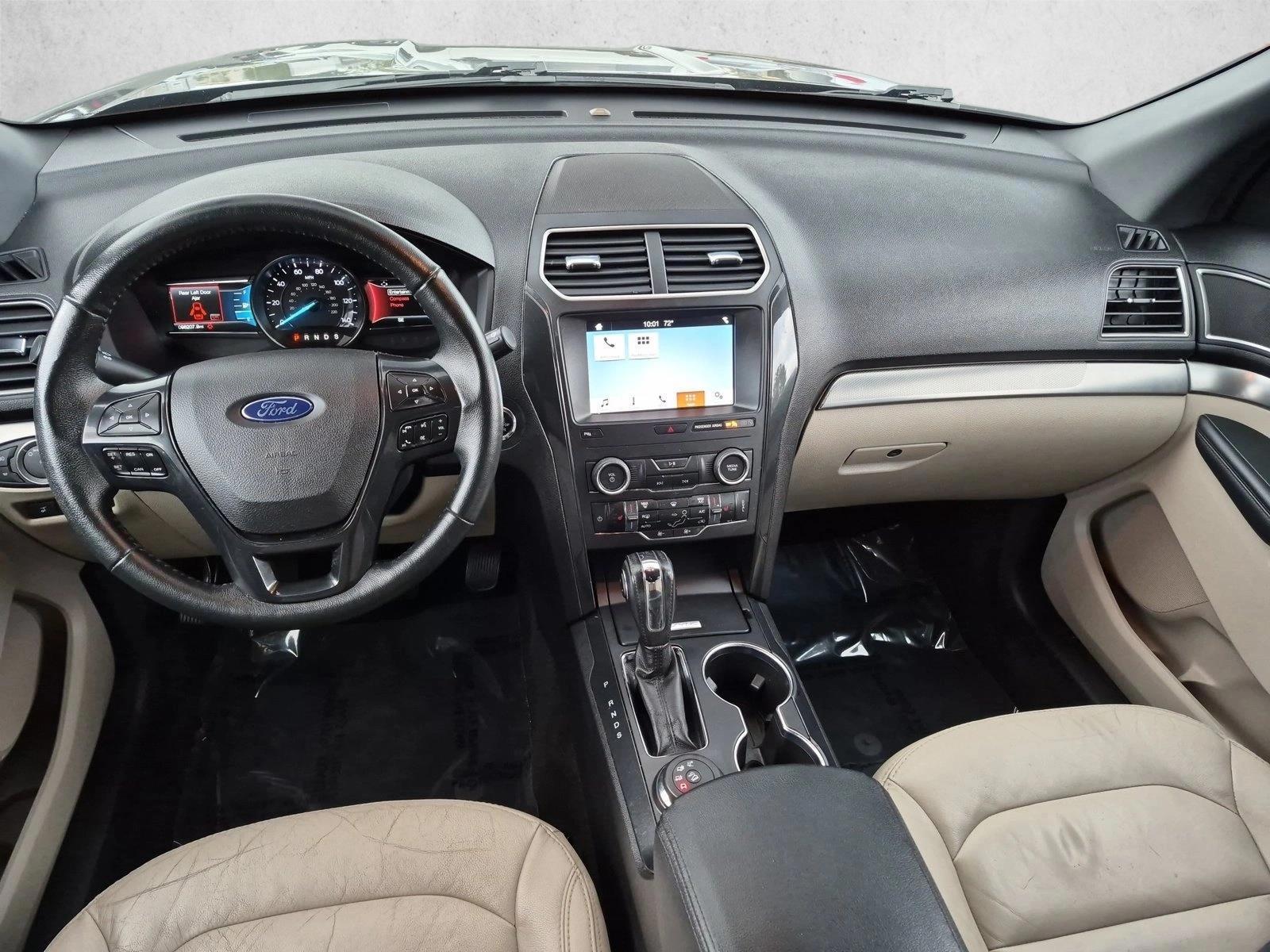 Thumbnail: 2018 Ford Explorer - 3