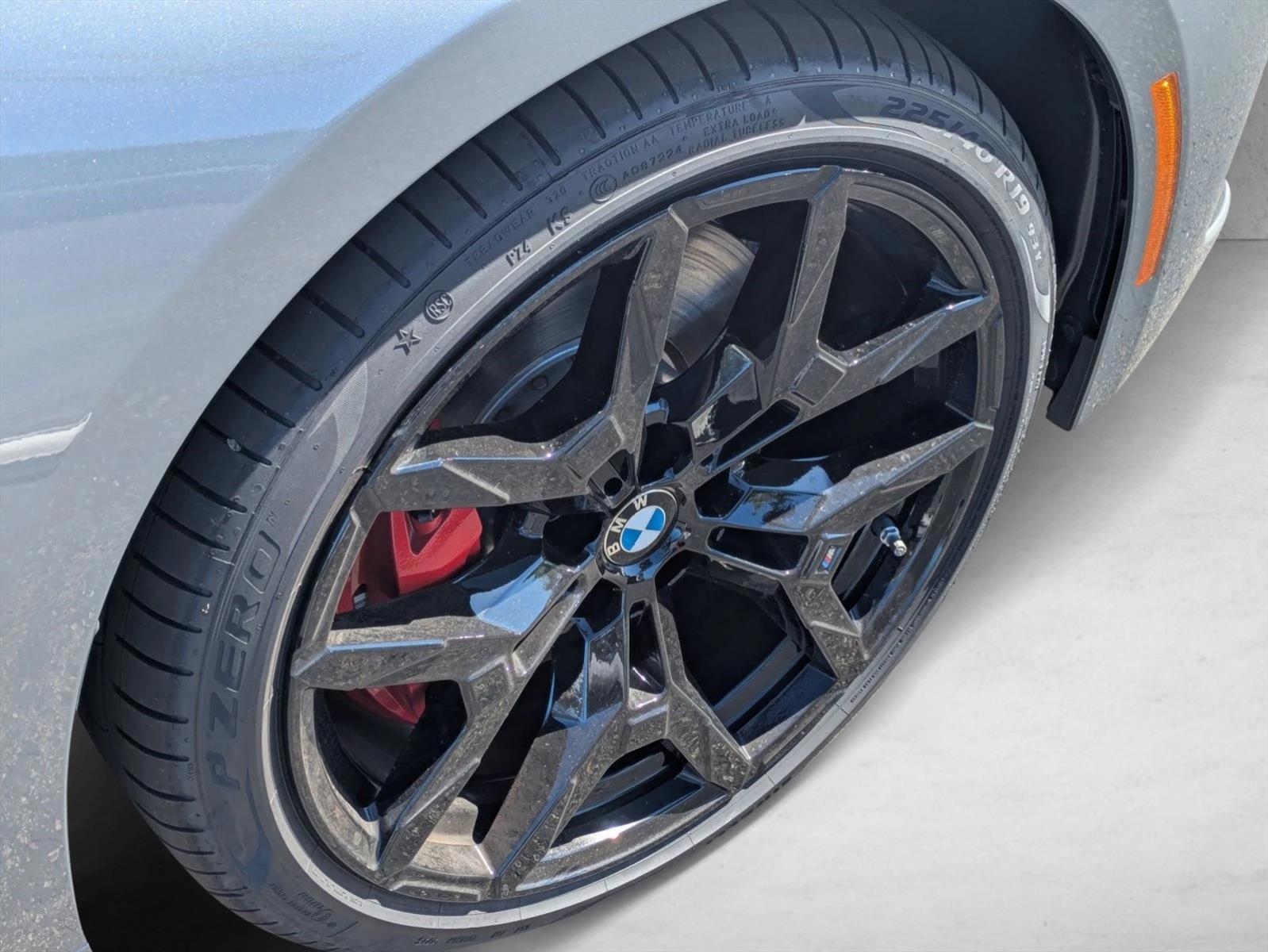 2026 BMW 3 Series 330i - Photo 8