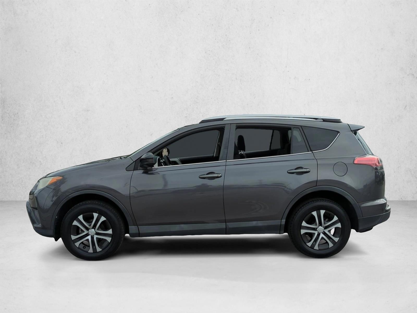 Thumbnail: 2016 Toyota RAV4 - 2
