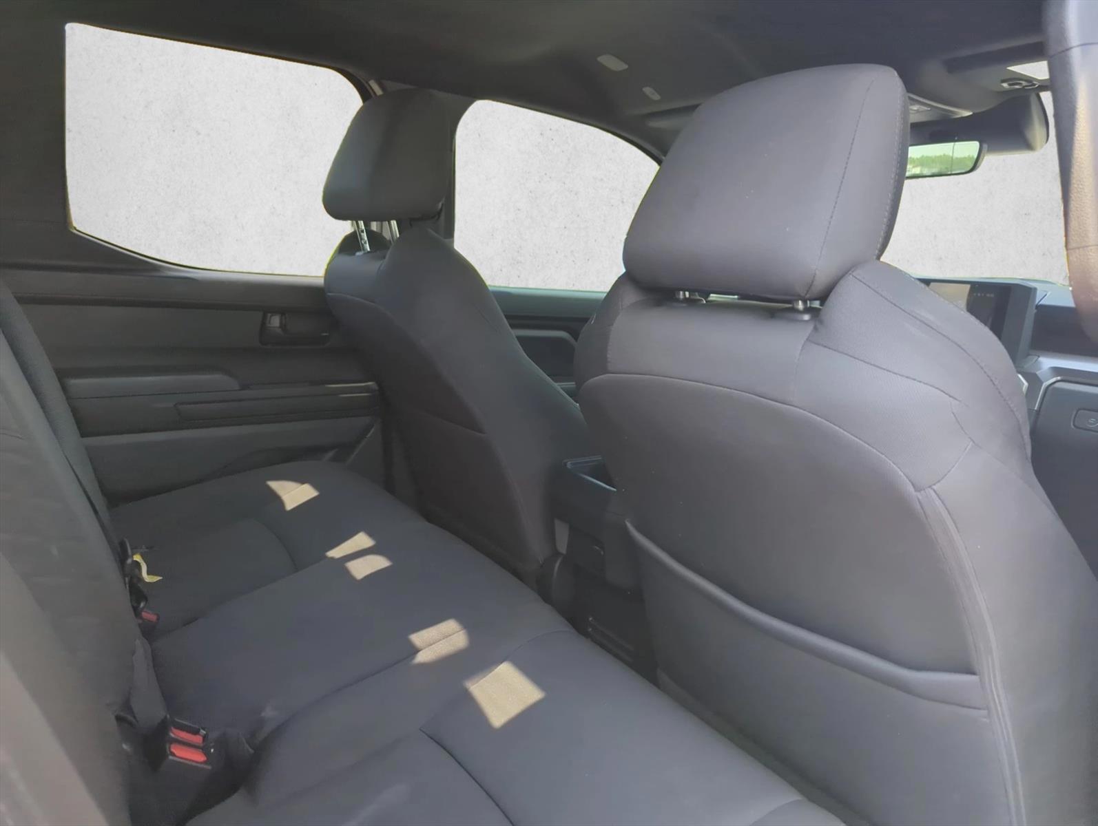 2024 Toyota Tacoma SR5 - Photo 23