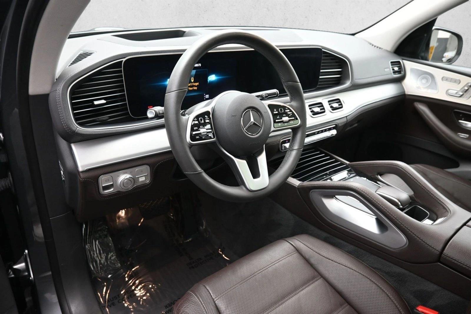 Thumbnail: 2020 Mercedes-Benz GLE - 3