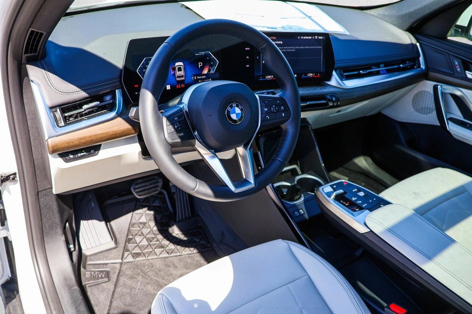 Thumbnail: 2026 BMW X1 - 3