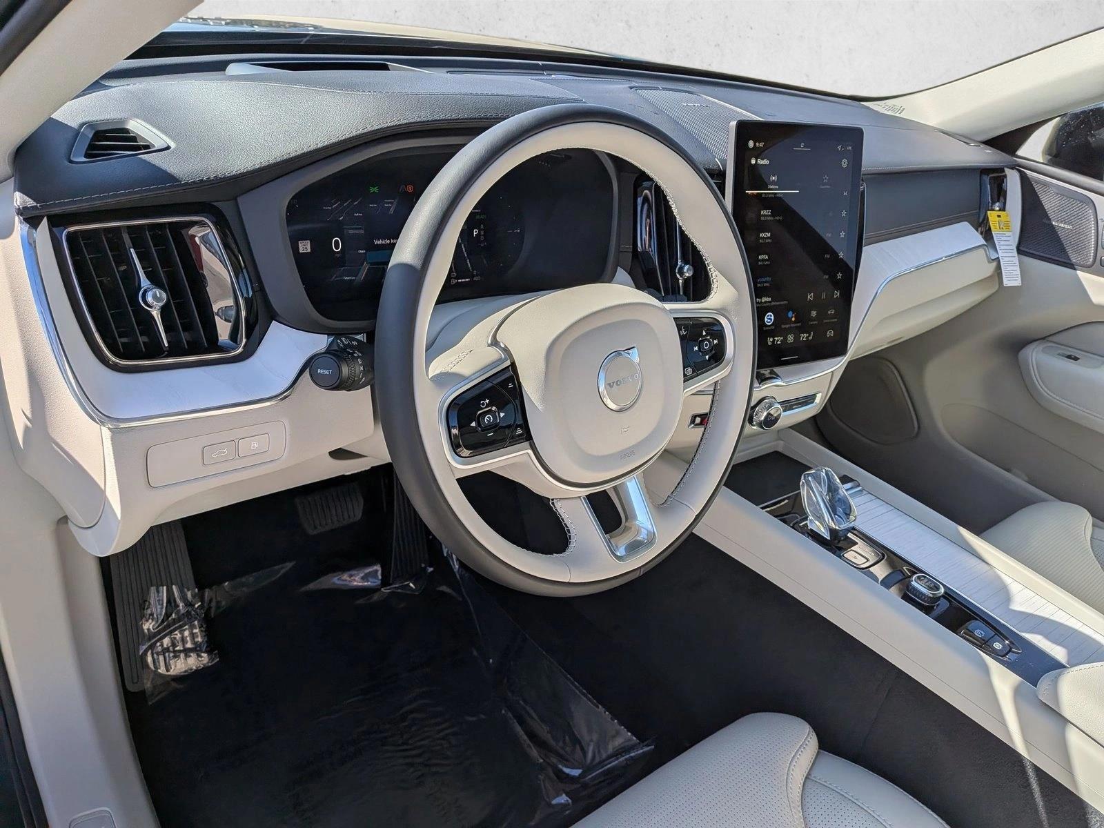 Thumbnail: 2026 Volvo XC60 - 3