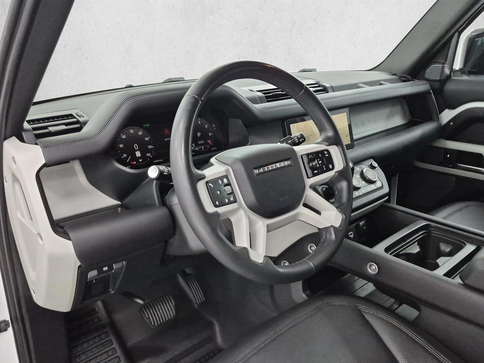 Thumbnail: 2024 Land Rover Defender - 3