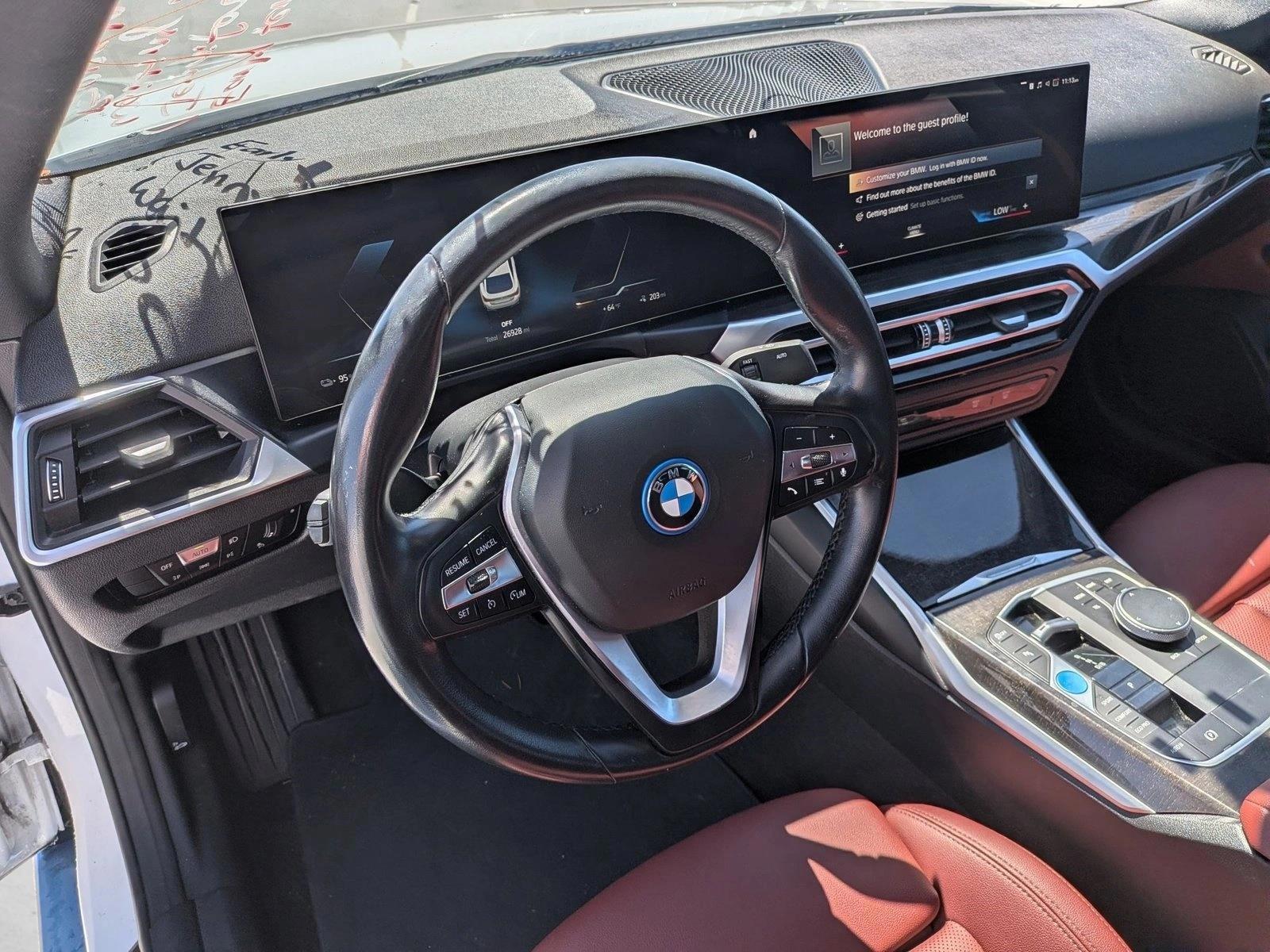 Thumbnail: 2023 BMW i4 - 2