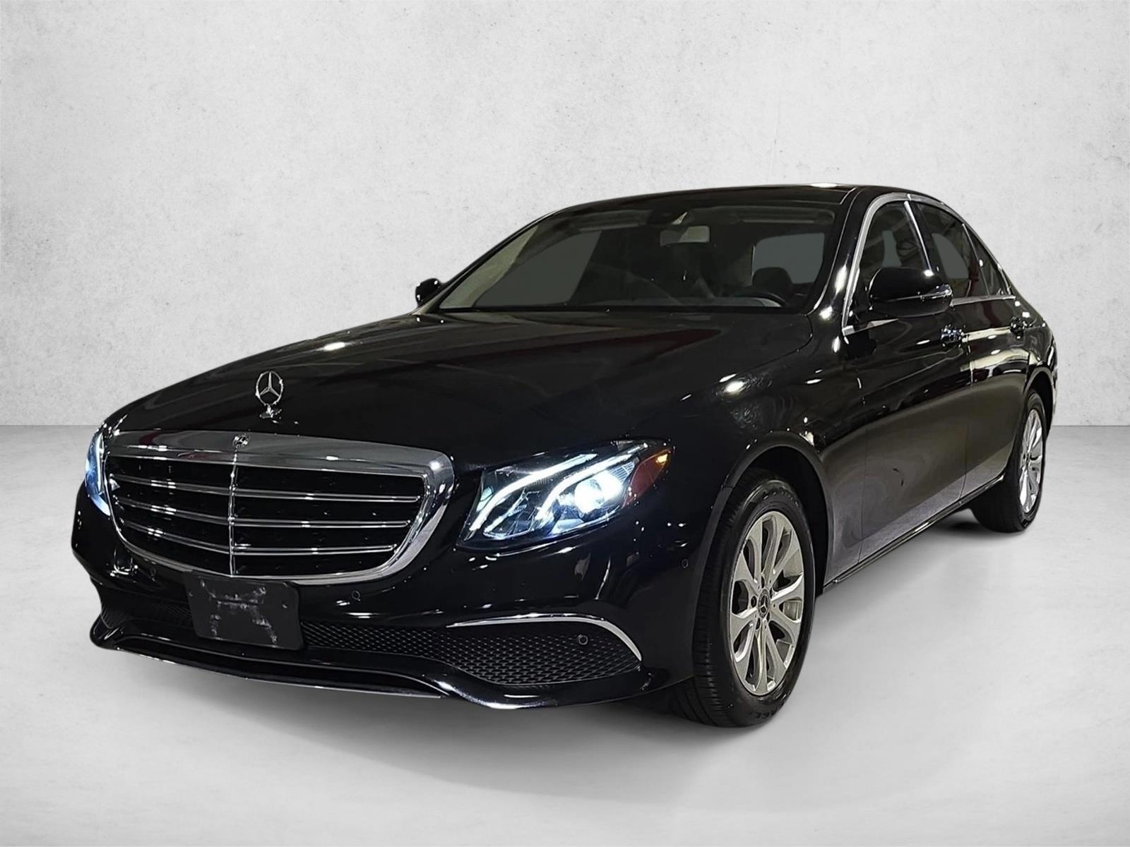 Thumbnail: 2018 Mercedes-Benz E-Class - 1