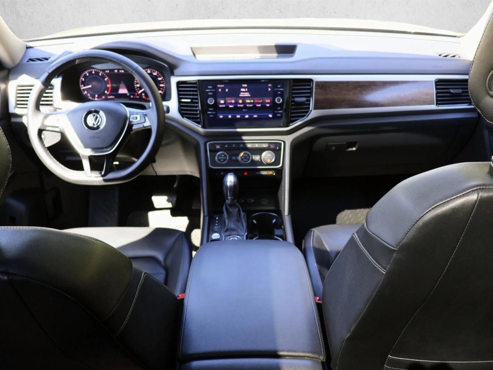 Thumbnail: 2018 Volkswagen Atlas - 3