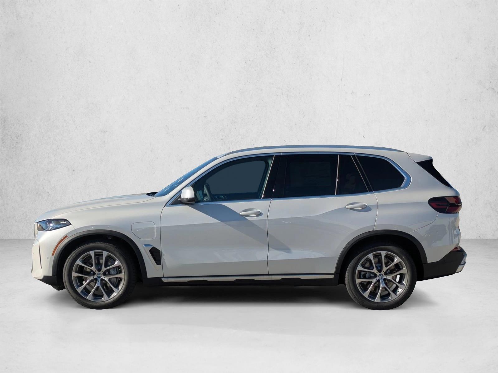 Thumbnail: 2026 BMW X5 - 2