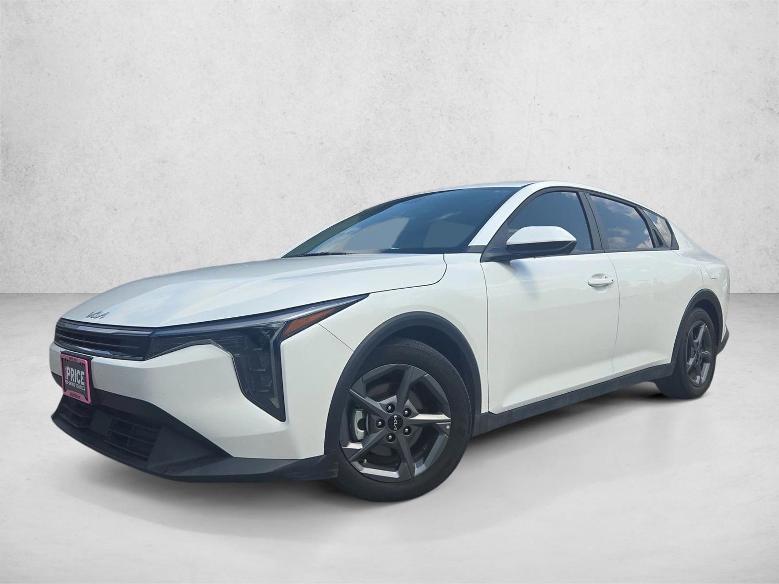 Thumbnail: 2025 Kia K4 - 1