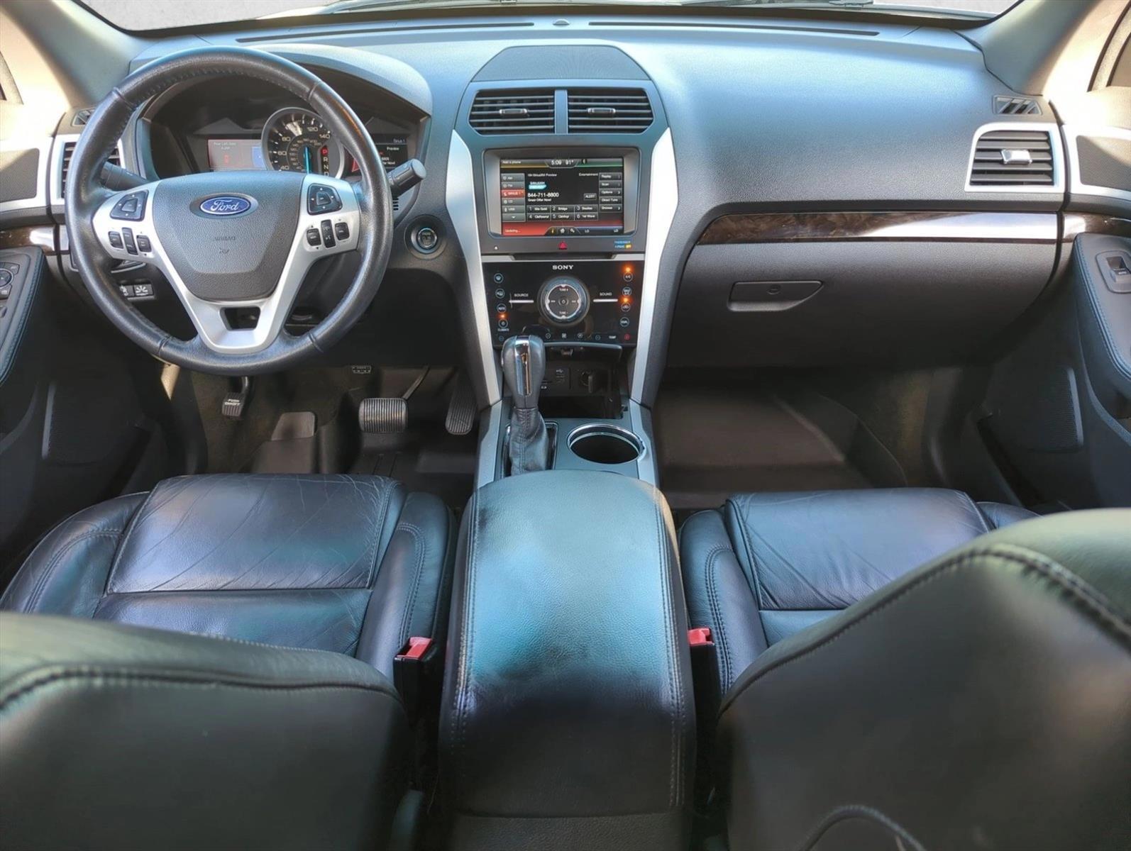 Thumbnail: 2014 Ford Explorer - 3