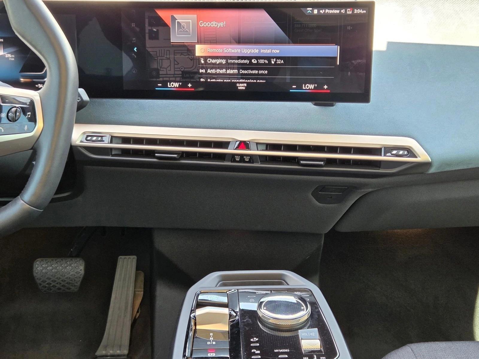 2023 BMW iX Base - Photo 17
