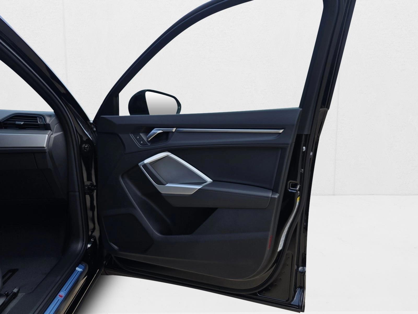 2025 Audi Q3 S Line Premium - Photo 11