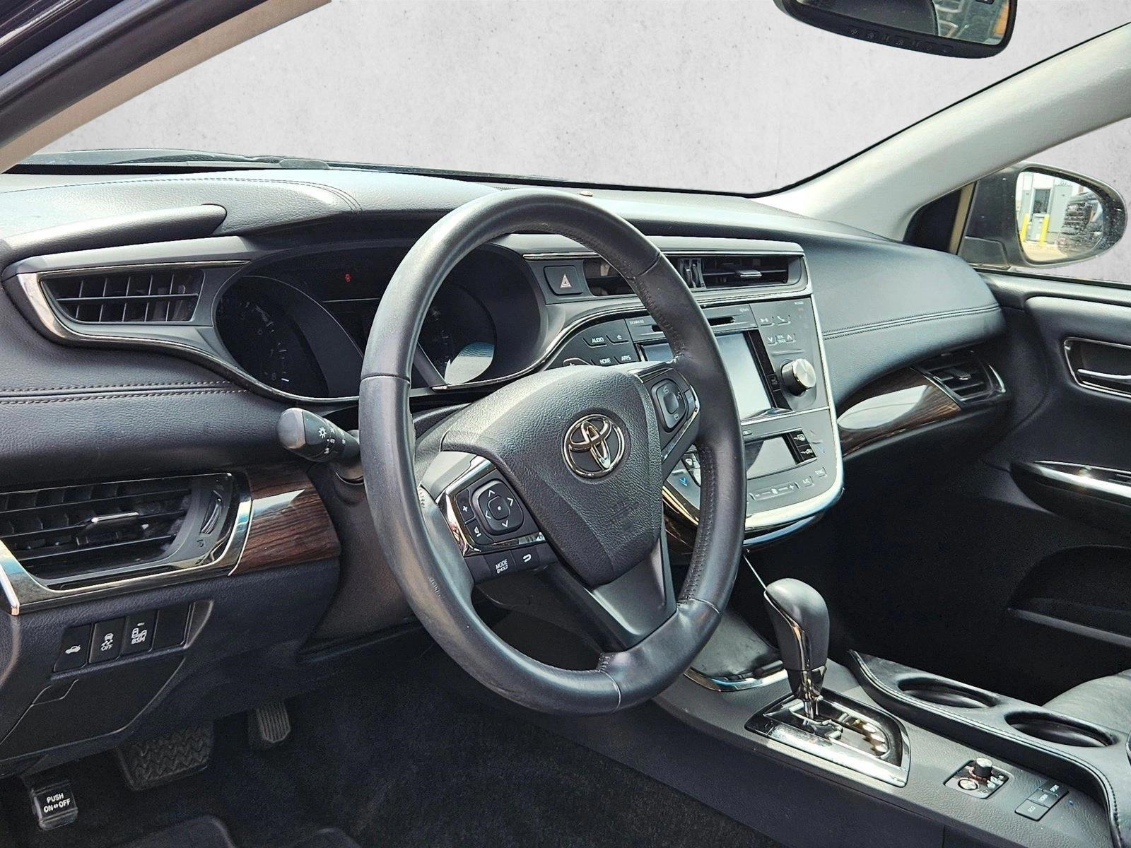 Thumbnail: 2015 Toyota Avalon - 3