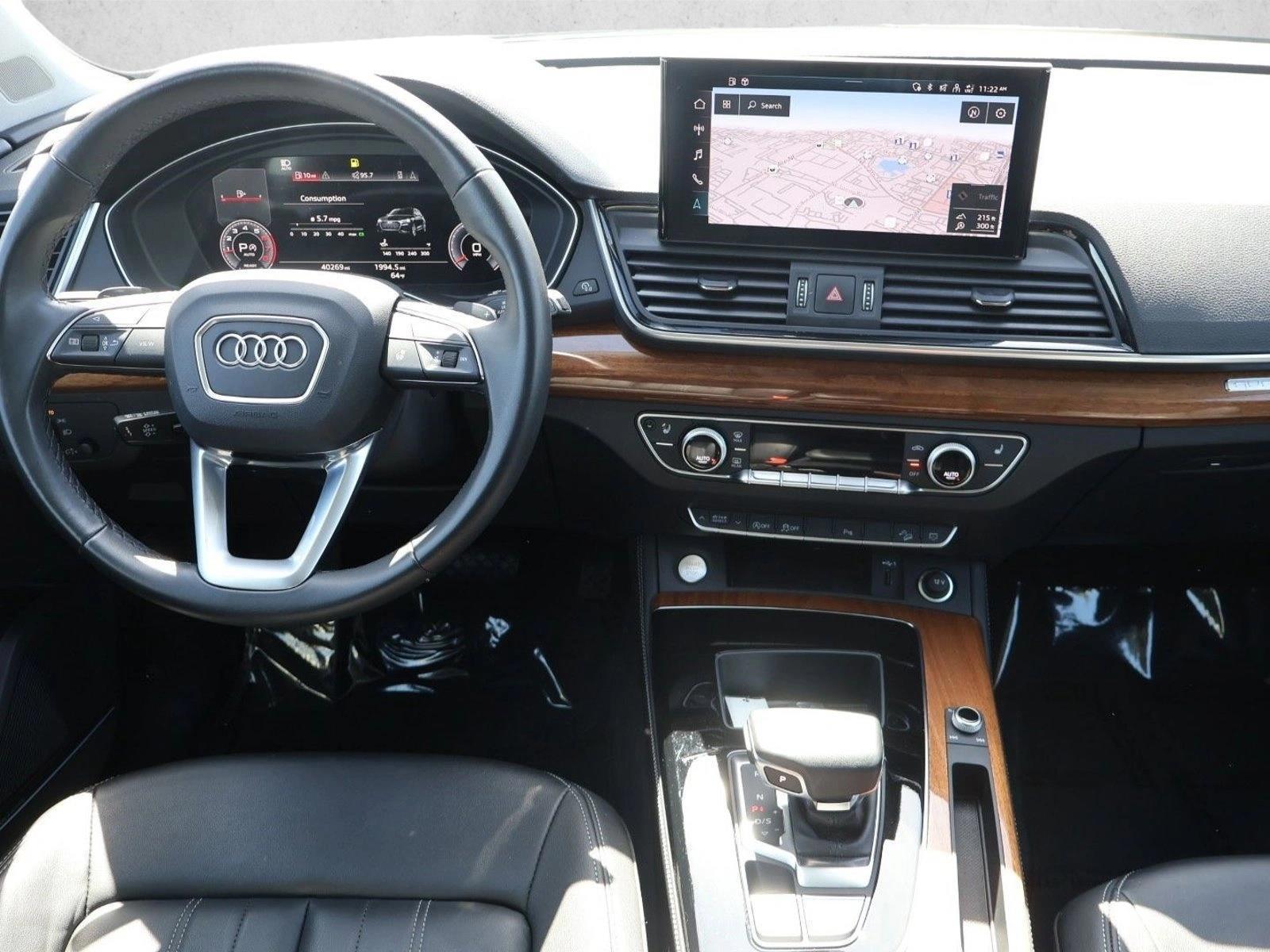 Thumbnail: 2023 Audi Q5 - 3