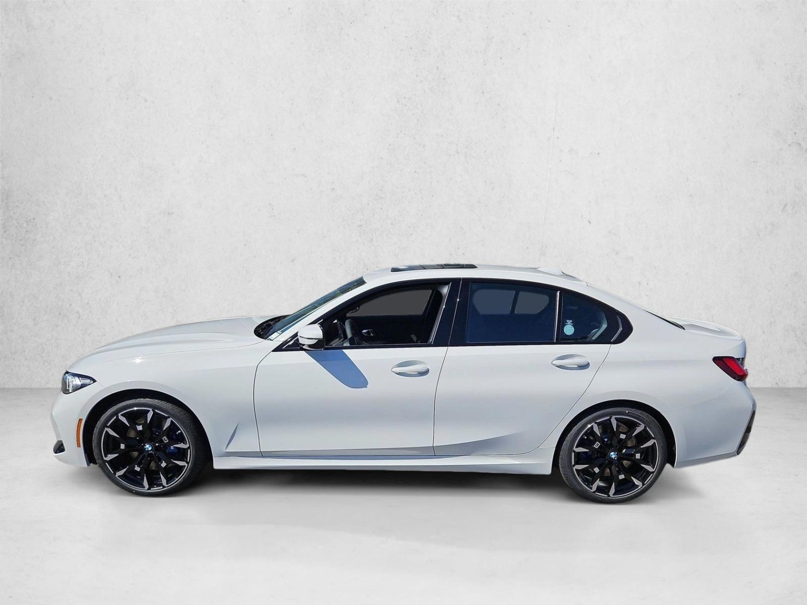 Thumbnail: 2026 BMW 3 Series - 2