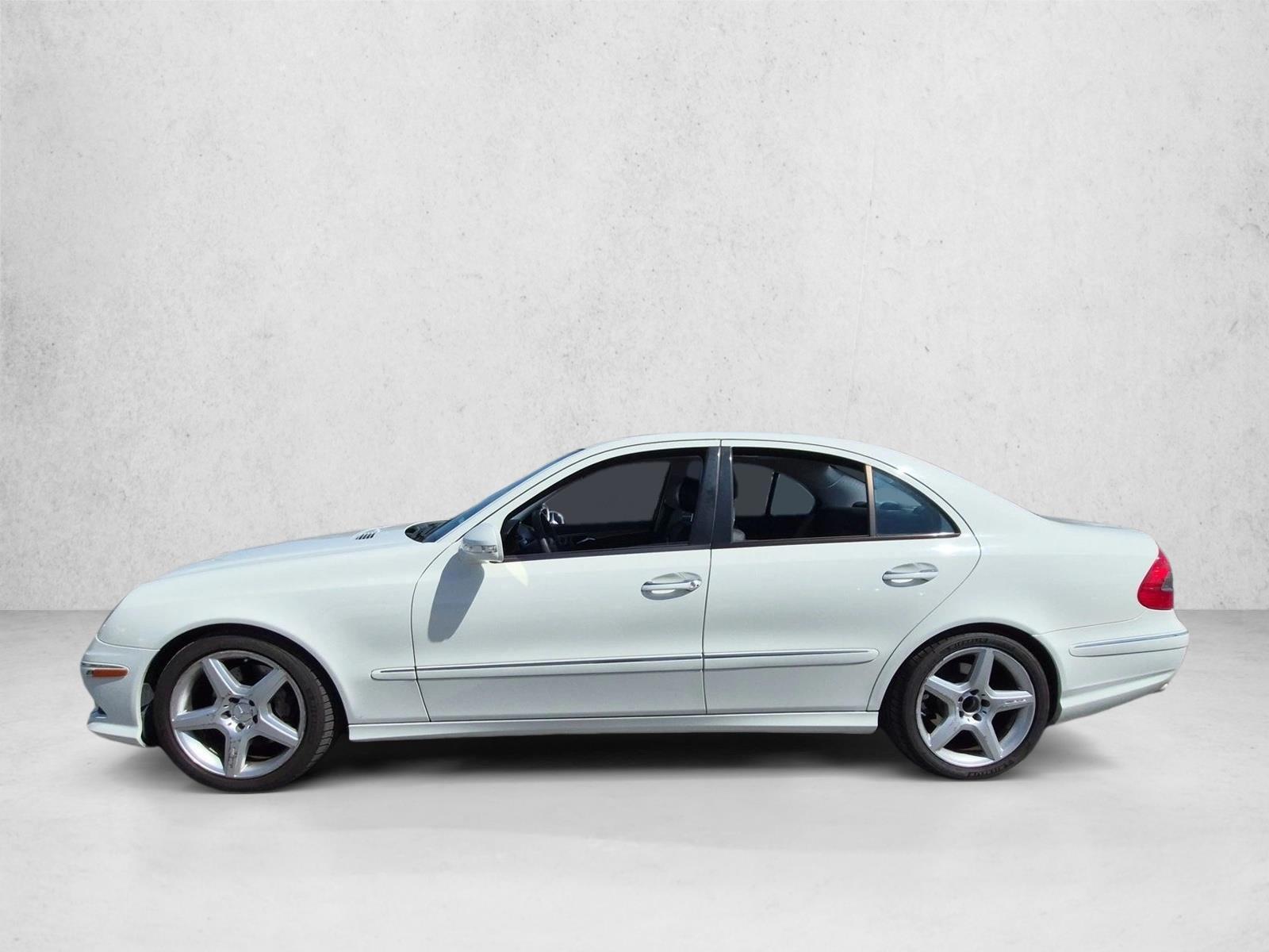 Thumbnail: 2009 Mercedes-Benz E-Class - 2