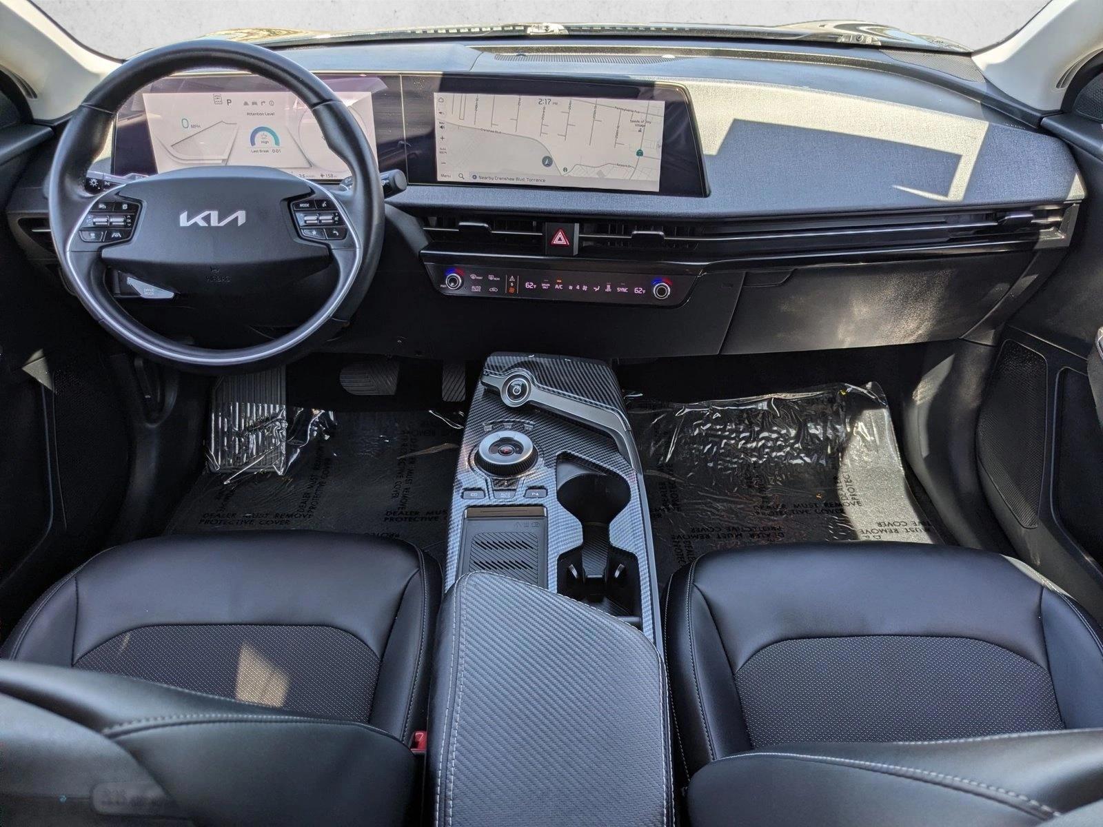 Thumbnail: 2022 Kia EV6 - 3