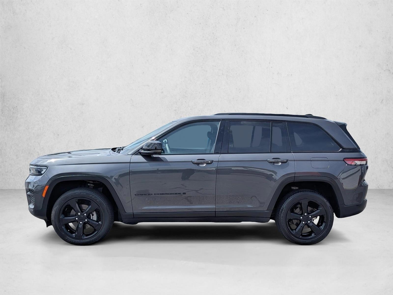 Thumbnail: 2023 Jeep Grand Cherokee - 2