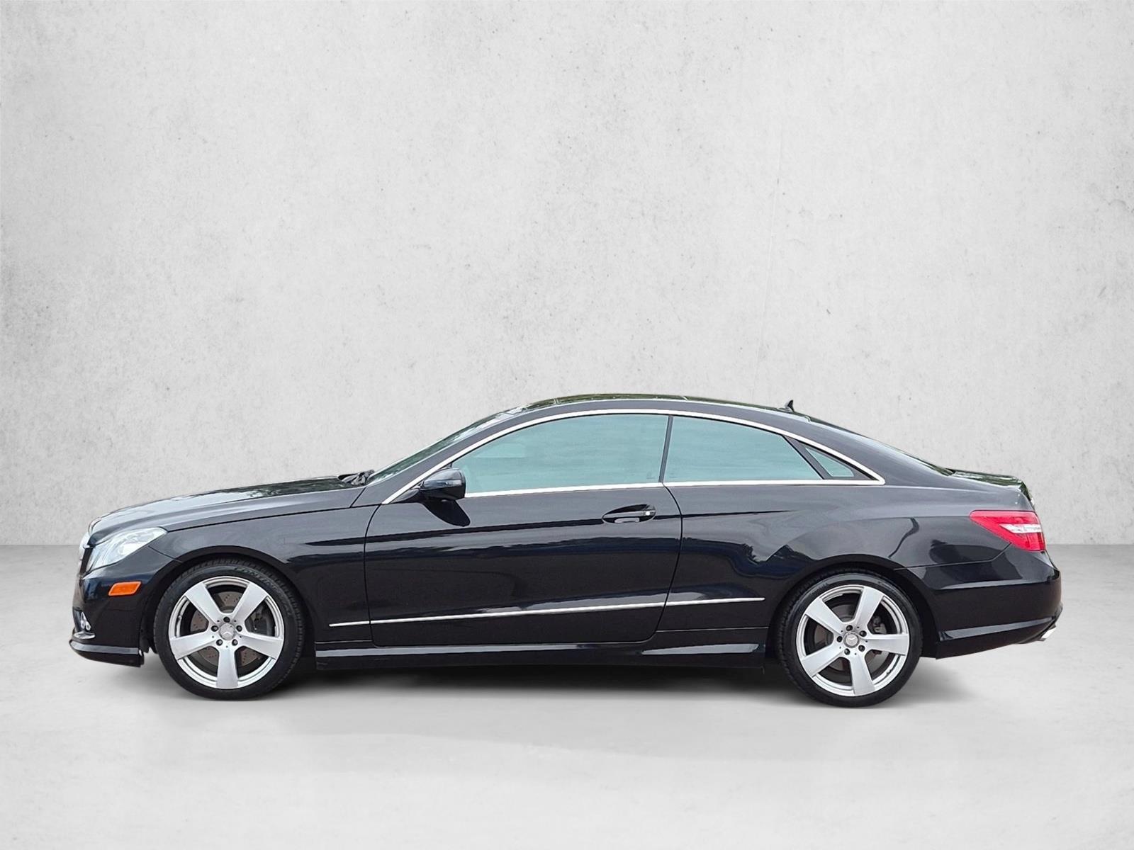 Thumbnail: 2010 Mercedes-Benz E-Class - 2