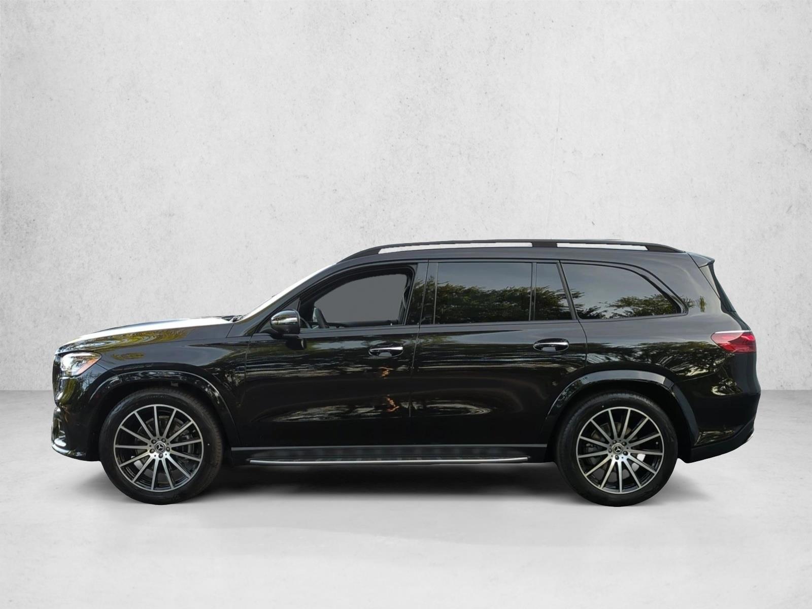 Thumbnail: 2026 Mercedes-Benz GLS - 2