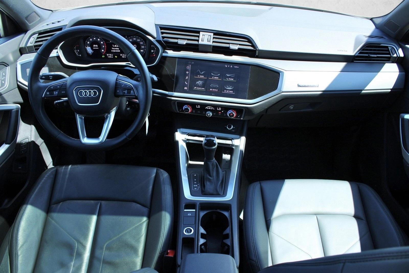 Thumbnail: 2022 Audi Q3 - 4