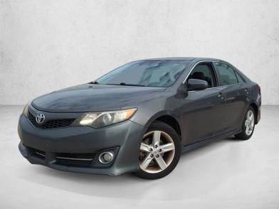 2014 Toyota Camry SE -
                  Winter Park, FL