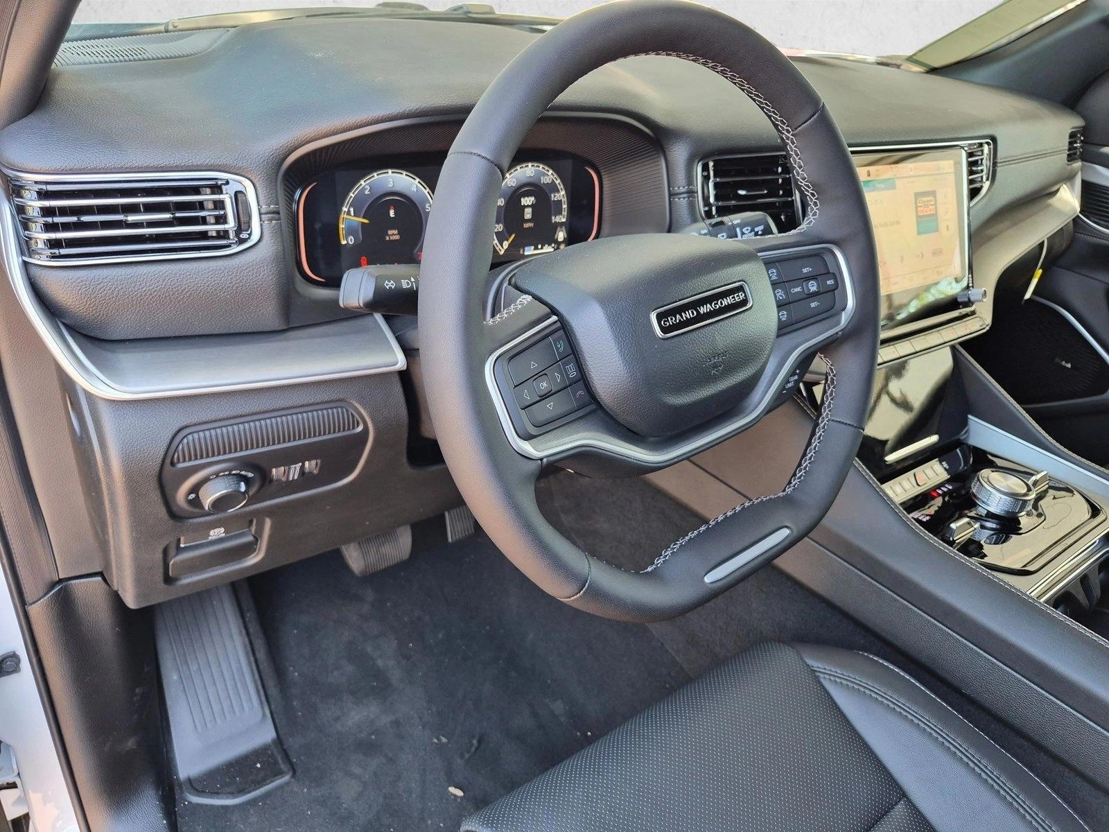 Thumbnail: 2026 Jeep Grand Wagoneer - 3