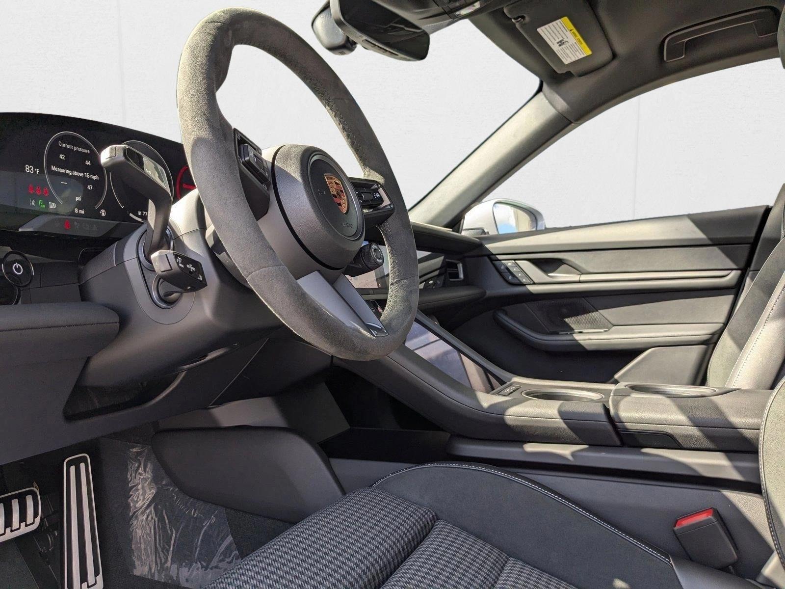 2025 Porsche Taycan