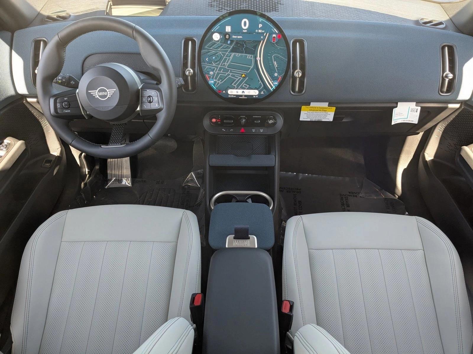 Thumbnail: 2027 MINI Cooper Countryman - 3