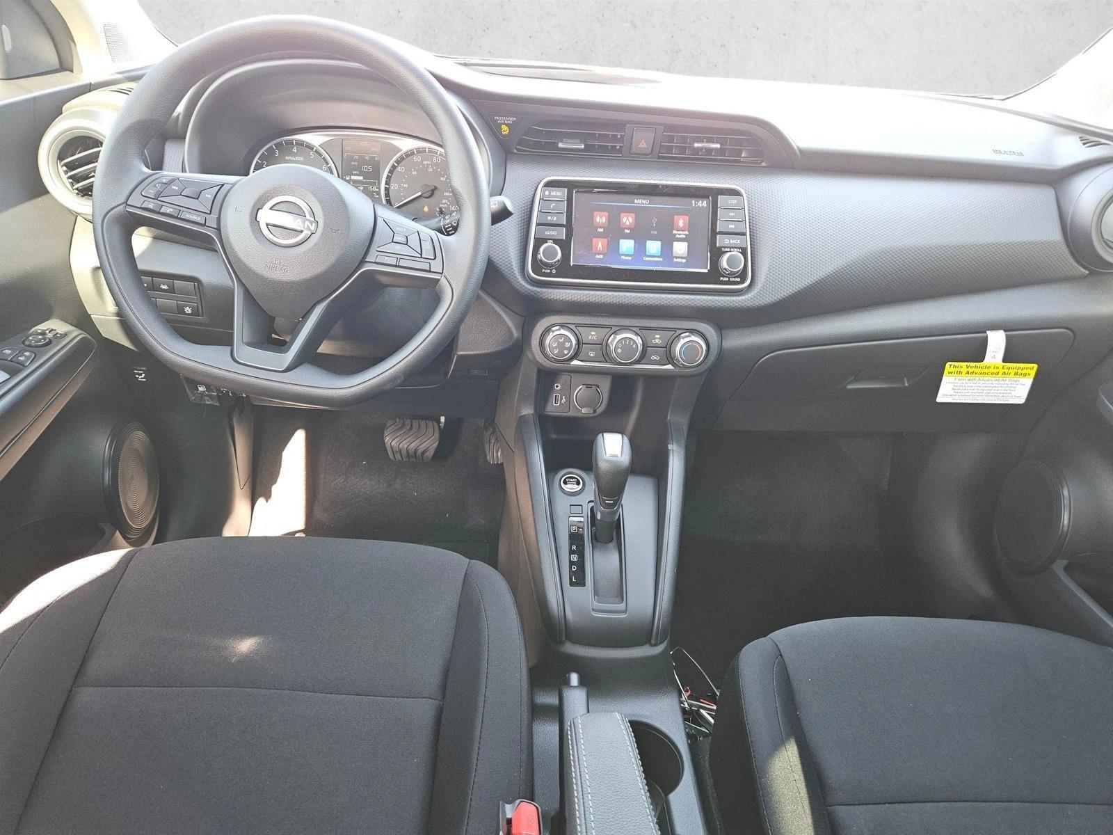 Thumbnail: 2025 Nissan Kicks - 3