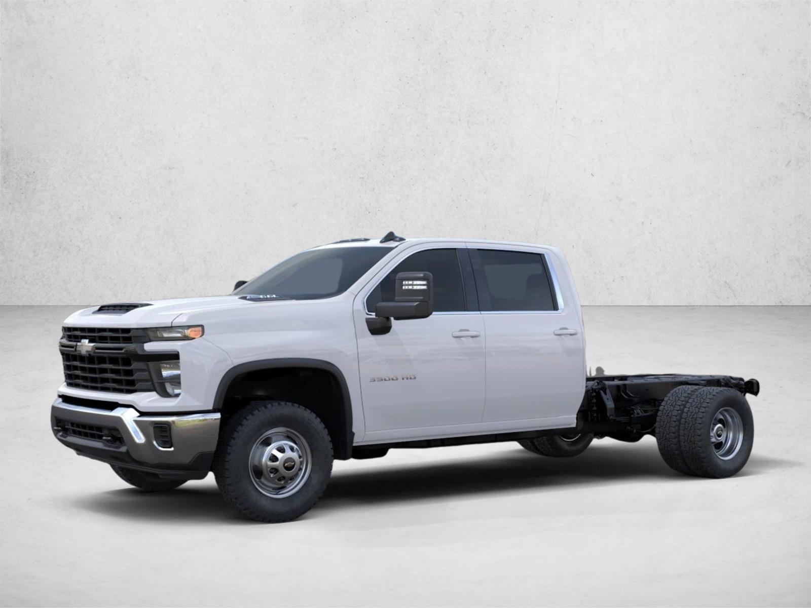 Thumbnail: 2026 Chevrolet Silverado 3500 - 1