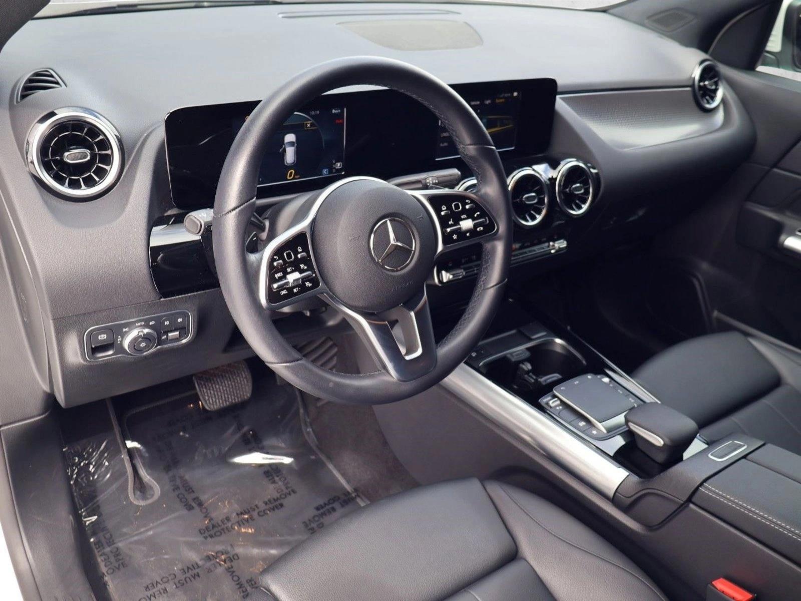 Thumbnail: 2021 Mercedes-Benz GLA - 3
