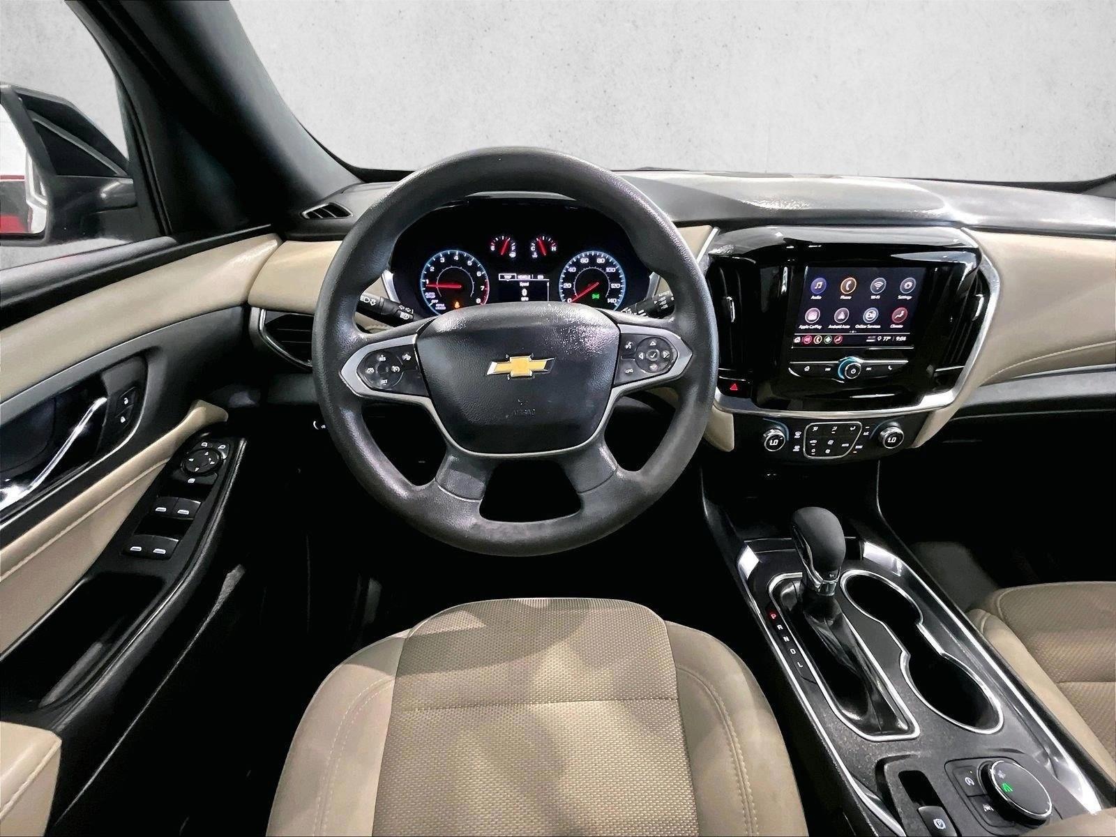 Thumbnail: 2023 Chevrolet Traverse - 3
