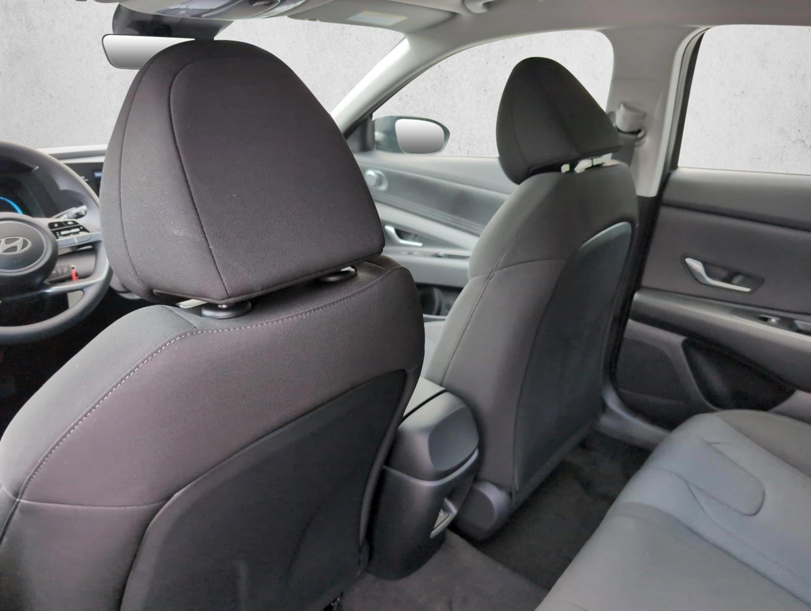 Thumbnail: 2026 Hyundai Elantra - 6