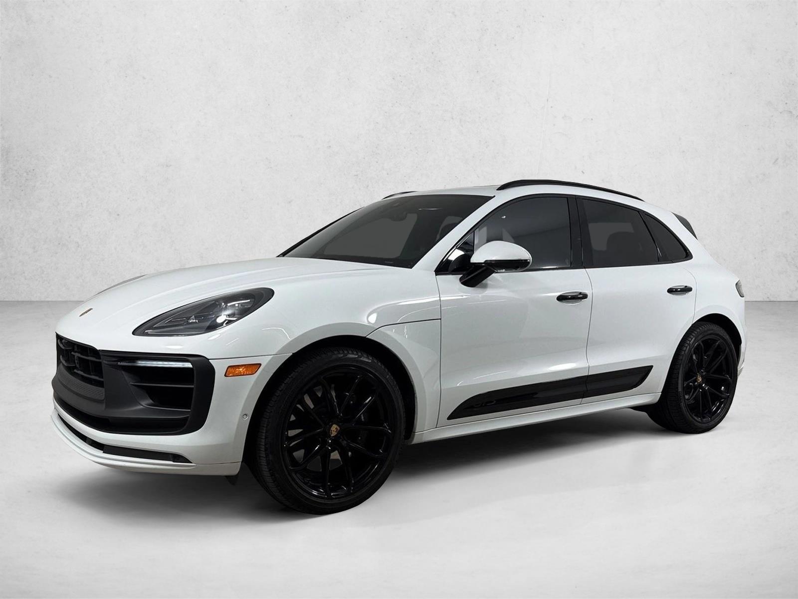 Thumbnail: 2023 Porsche Macan - 2