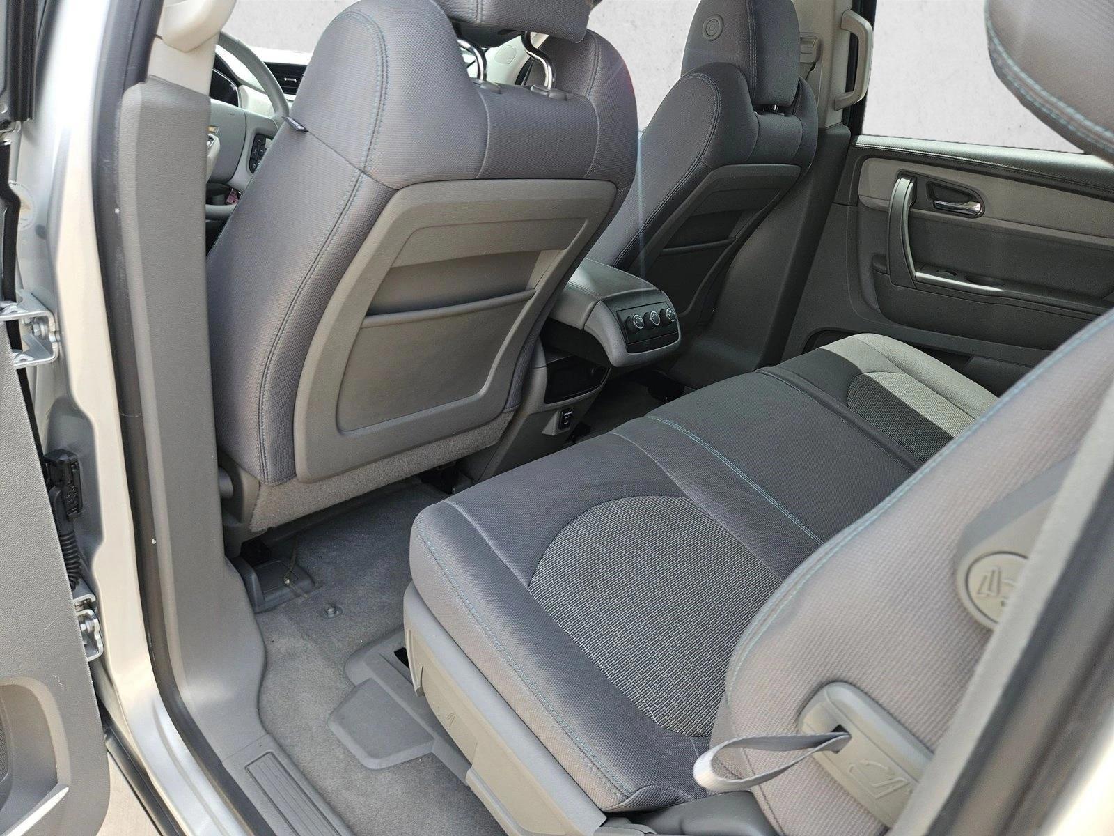 Thumbnail: 2016 Chevrolet Traverse - 4