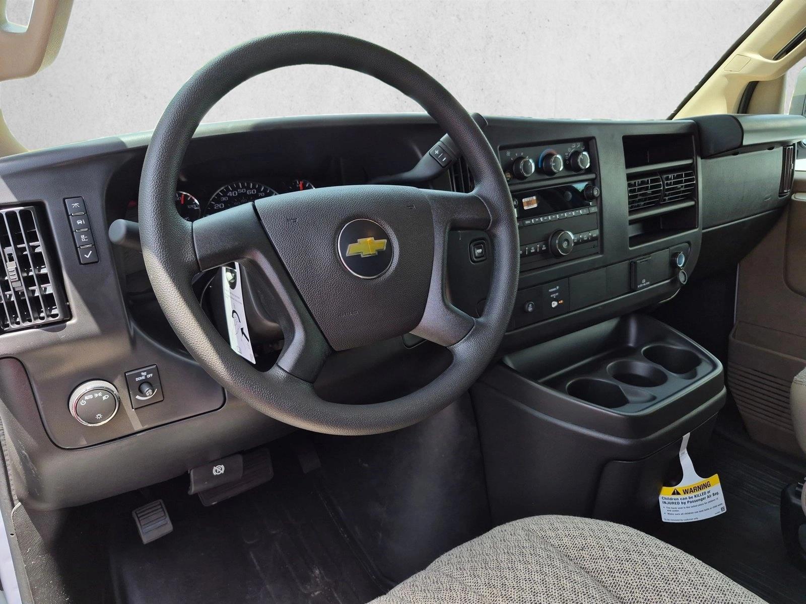 Thumbnail: 2026 Chevrolet Express - 3