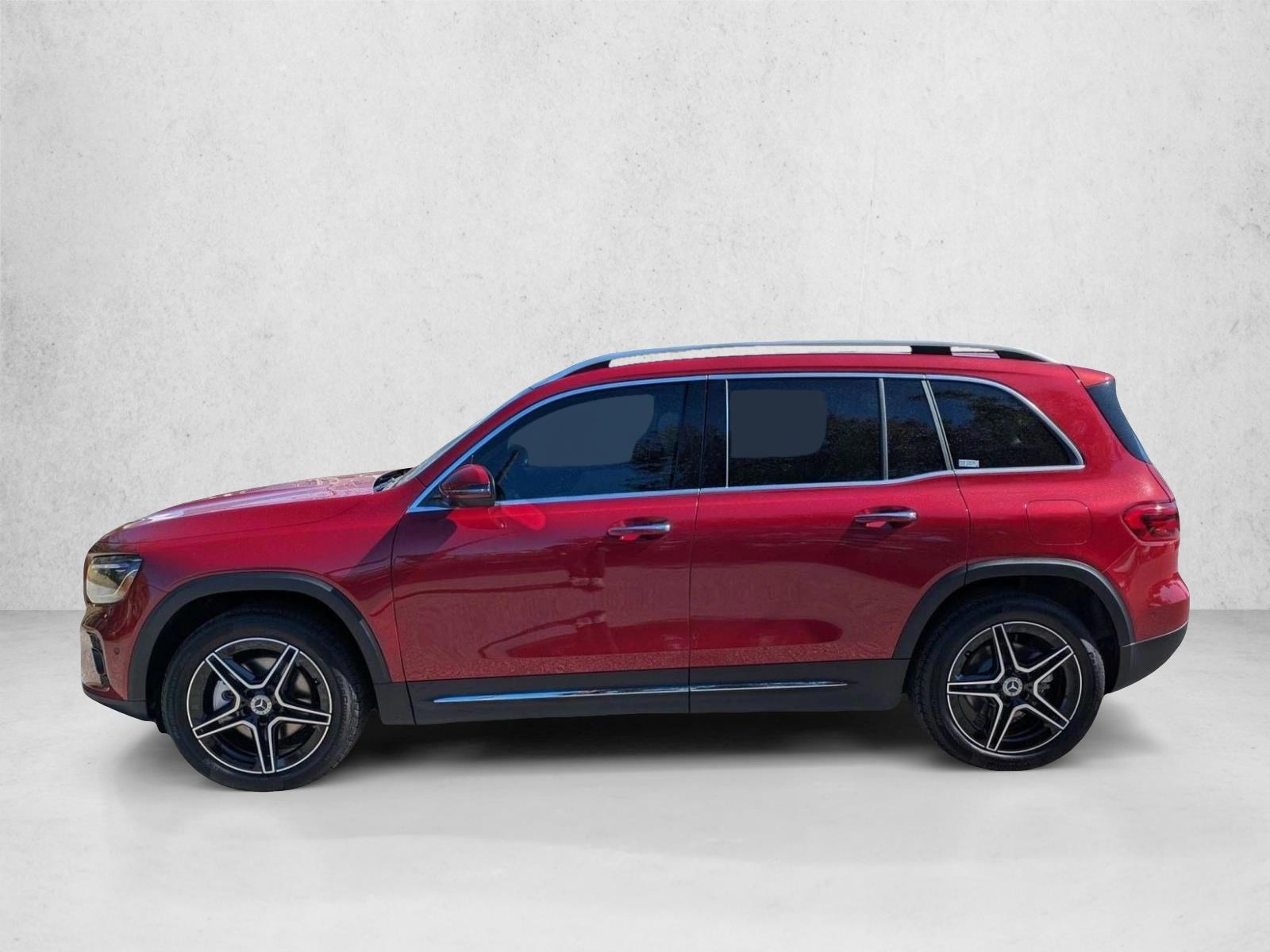 Thumbnail: 2026 Mercedes-Benz GLB - 2